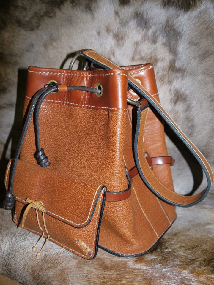 487034_353386848086578_1626950845_n